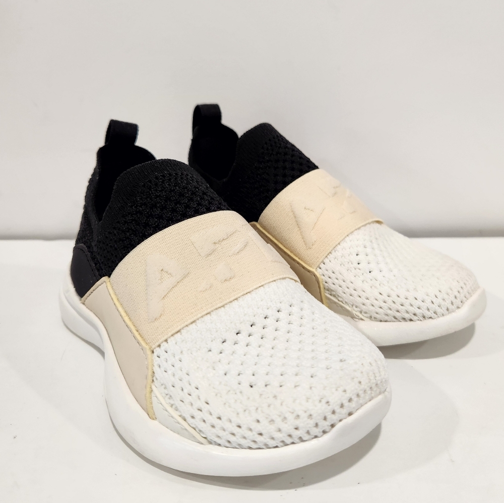 APL Techloom Bliss Sneakers Slip-On New Little Kids US 8 Stretch 1022XC Black